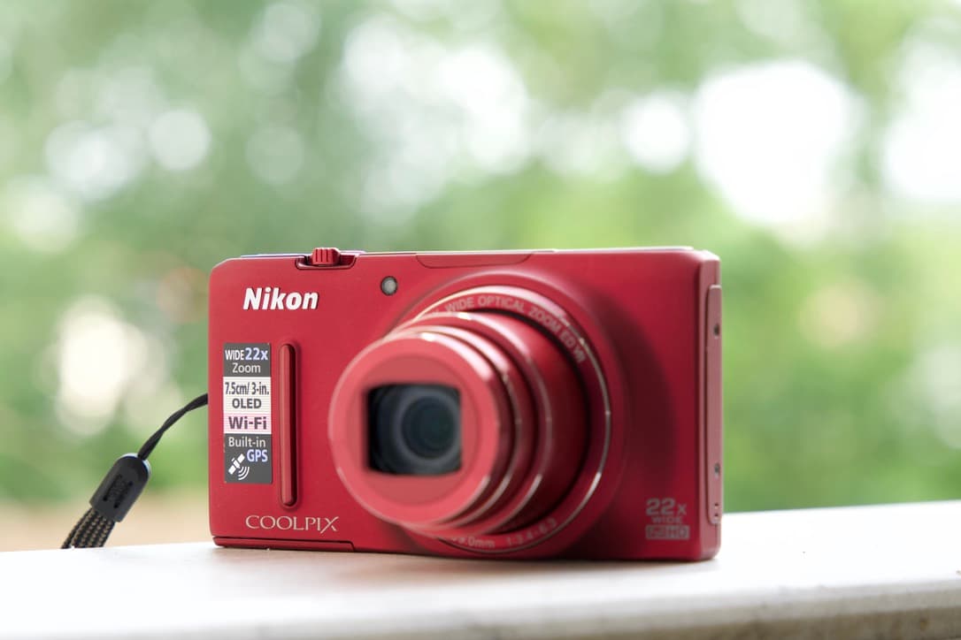Nikon Coolpix S9500 - Nikon از سیلور کم در وضعیت mint